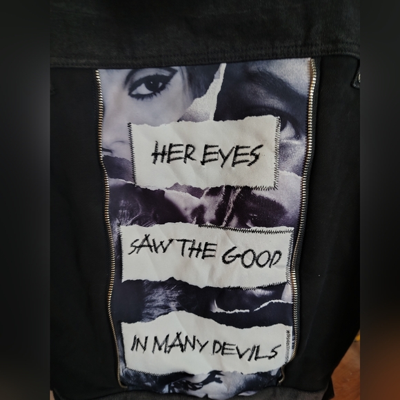 Manière De Voir Hoodie - Picture 3 of 5